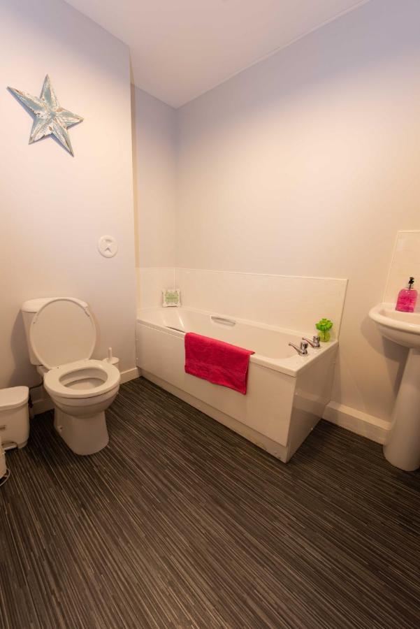 Premier - Wishaw En-Suite Apartment Eksteriør billede
